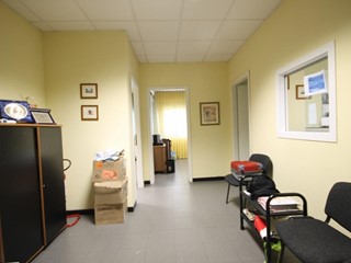 Ufficio in Vendita a Capannori, zona Lammari, 110'000€, 90 m²