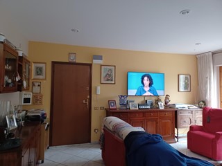 Appartamento in Vendita a Empoli, 260'000€, 110 m², con Box