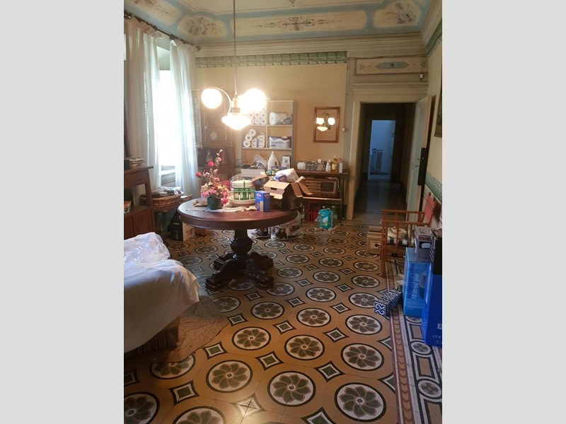 Casale in Vendita a Calci, 290'000€, 600 m², con Box