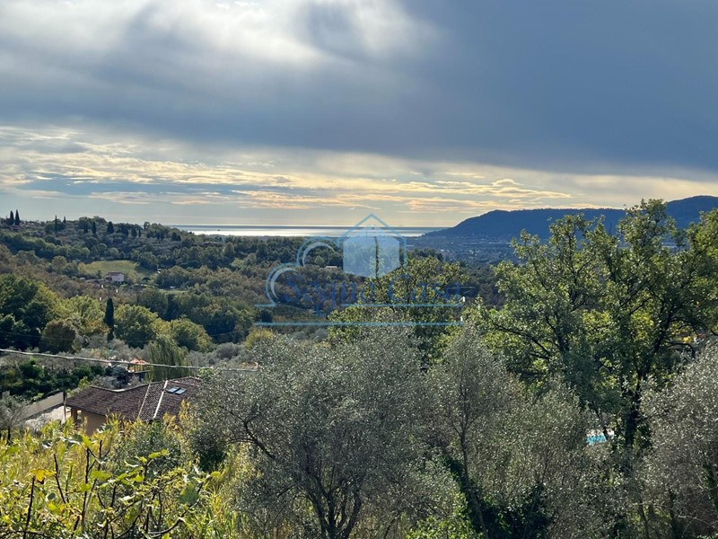 Casa di corte in Vendita a Fosdinovo, zona Caniparola, 450'000€, 153 m², con Box