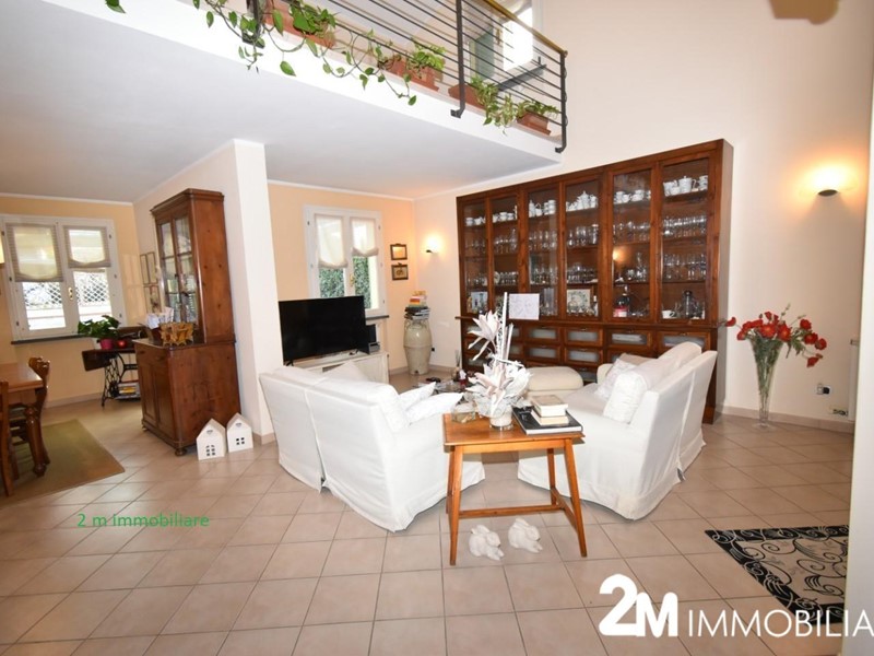 Villa in Vendita a San Giuliano Terme, zona Arena Metato, 480'000€, 180 m², con Box