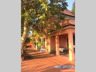 Villa bifamiliare in Vendita a Carrara, zona Avenza, 550'000€, 170 m², arredato