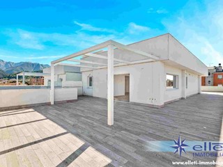 Attico in Vendita a Massa, 1'050'000€, 150 m²