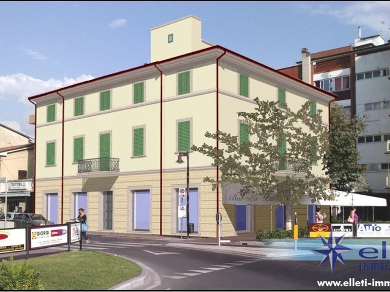 Appartamento in Vendita a Massa, zona Marina di Massa, 500'000&euro;, 130 m²