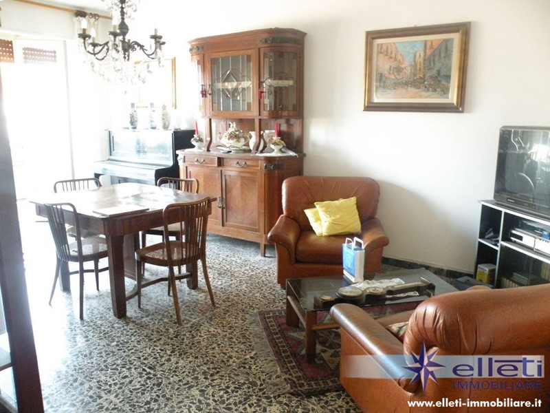 Appartamento in Vendita a Massa, 260'000&euro;, 155 m², arredato