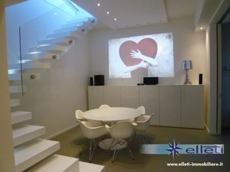 Attico in Vendita a Forte dei Marmi, 1'500'000€, 55 m², arredato