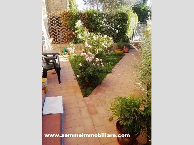 Casa di corte in Vendita a Casole d'Elsa, zona Cavallano, 230'000€, 80 m²