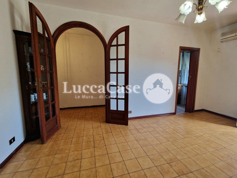 Quadrilocale in Vendita a Lucca, zona San Concordio Contrada, 150'000€, 100 m², con Box