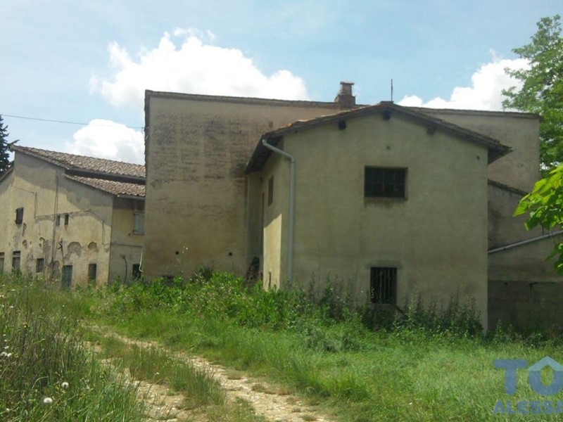 Casale in Vendita a Montespertoli, 1'200'000€, 1200 m²