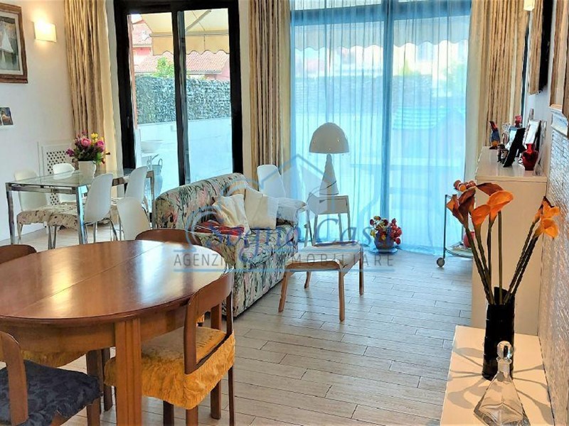 Appartamento in Vendita a Ameglia, zona Bocca di Magra, 398'000€, 200 m²