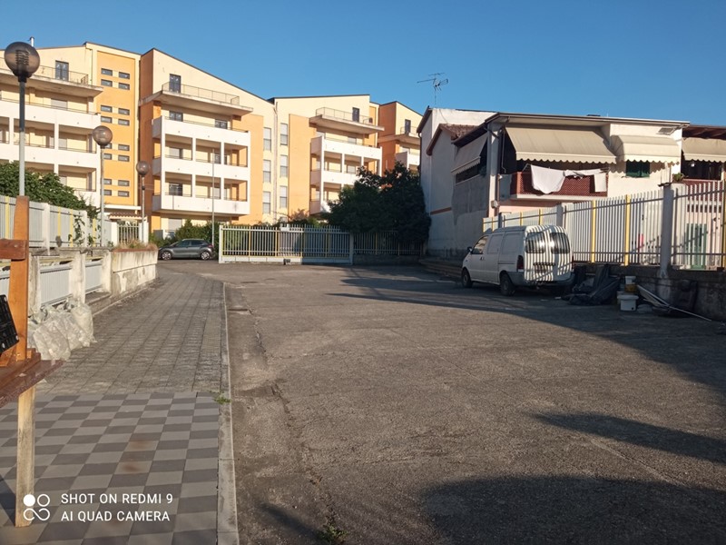 Negozio in Vendita a Benevento, 168'000€, 320 m²