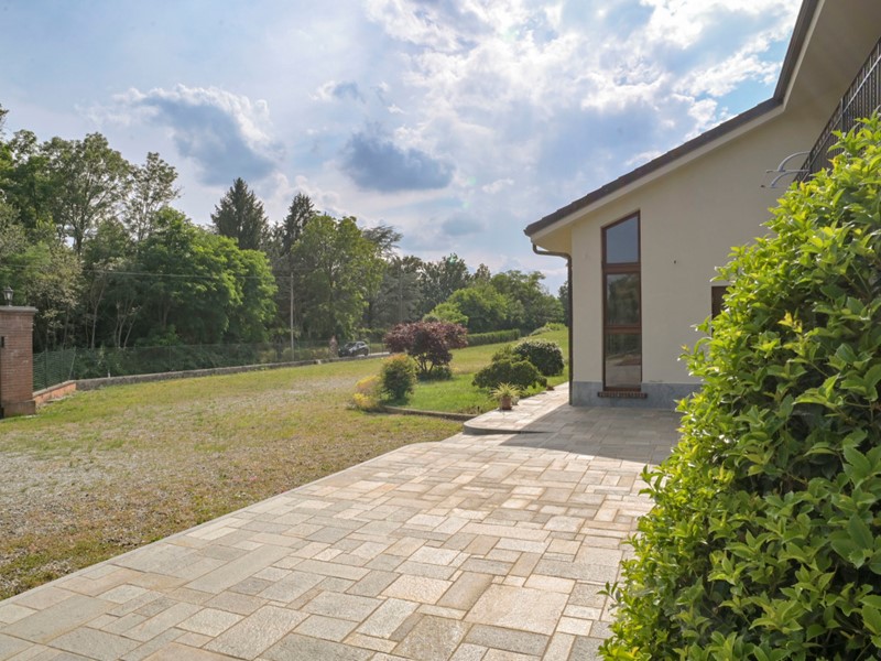 Attività commerciale in Vendita a Lombardore, 120 m²