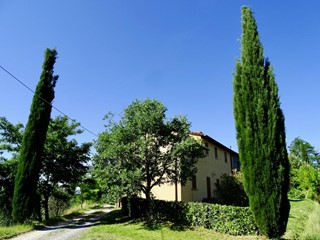 Casale in Vendita a Palaia, 690'000€, 400 m²