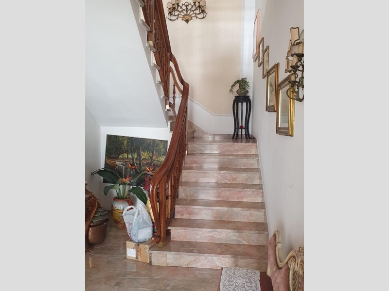 Villetta a schiera in Vendita a Empoli, 550'000€, 250 m², con Box