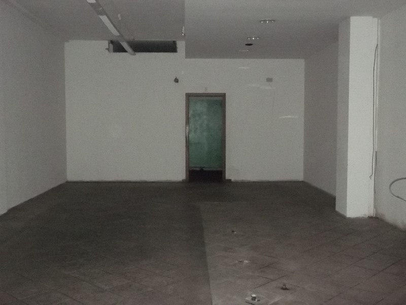 Immobile commerciale in Vendita a Empoli, zona Ponte a Elsa, 130'000€, 100 m²