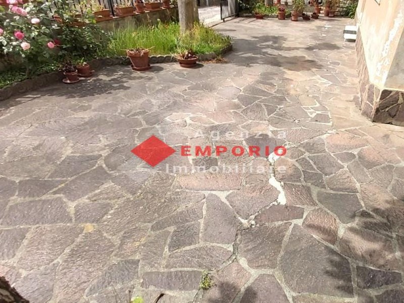Casa Indipendente in Vendita a Vicopisano, zona San Giovanni Alla Vena, 220'000€, 280 m², con Box