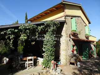 Casa di corte in Vendita a Lajatico, zona Orciatico, 650'000€, 180 m², arredato