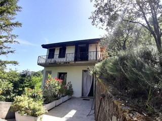 Casa Indipendente in Vendita a Fivizzano, zona Collecchia, 149'000€, 217 m², arredato