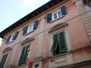 Casale in Vendita a Casciana Terme Lari, zona Cevoli, 240'000€, 300 m²