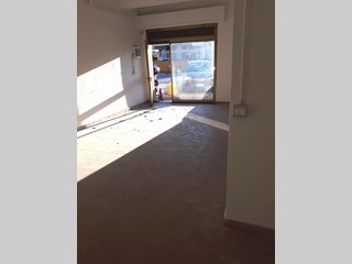 Laboratorio in Affitto a Santa Maria a Monte, 500€, 70 m²