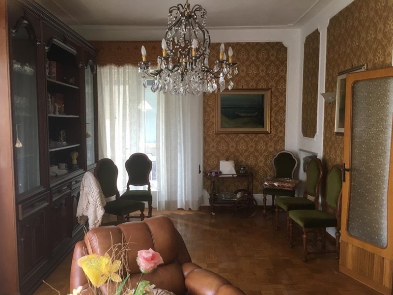 Villa in Vendita a Cascina, zona San Frediano a Settimo, 350'000€, 200 m², con Box