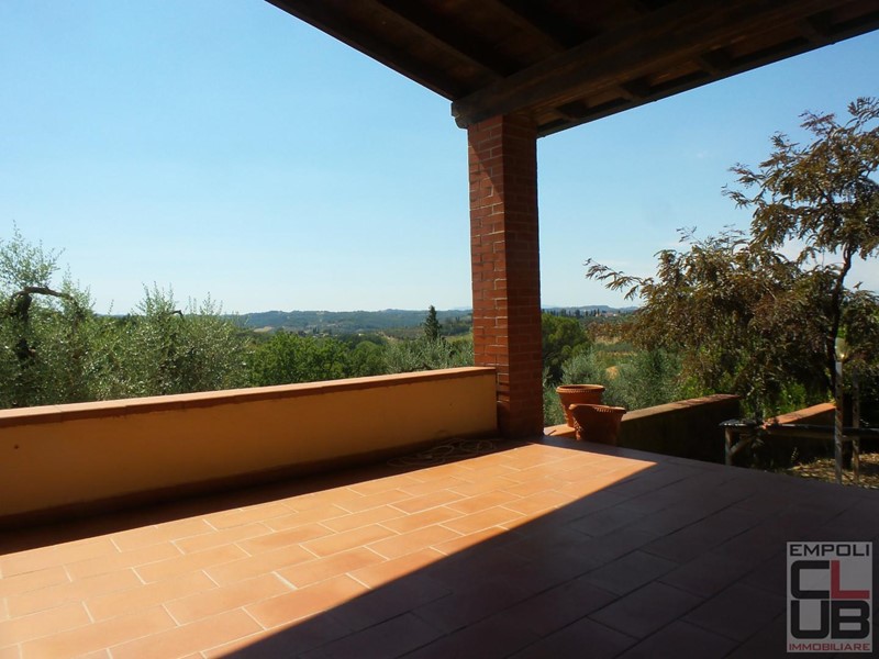Villa in Vendita a Castelfiorentino, 470'000€, 200 m², con Box