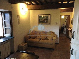 Bilocale in Vendita a Fosdinovo, 80'000€, 45 m², arredato