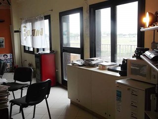 Immobile commerciale in Vendita a Calci, 65'000€, 63 m²