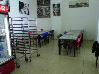 Attività commerciale in Vendita a Vecchiano, 80'000€, 200 m²