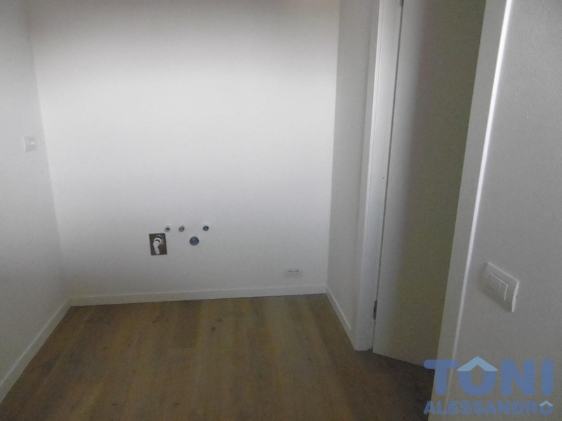 Quadrilocale in Vendita a Empoli, 330'000€, 70 m², con Box