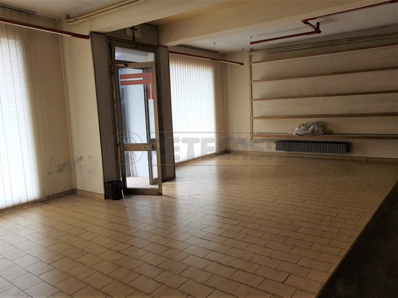 Immobile commerciale in Vendita a Martellago, zona Maerne, 260'000€, 320 m²