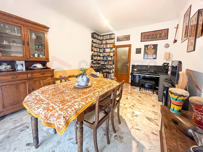 Trilocale in Vendita a Jesi, zona ZONA 5A, 120'000€, 93 m², con Box