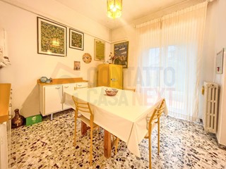 Trilocale in Vendita a Jesi, zona ZONA 5A, 120'000€, 93 m², con Box