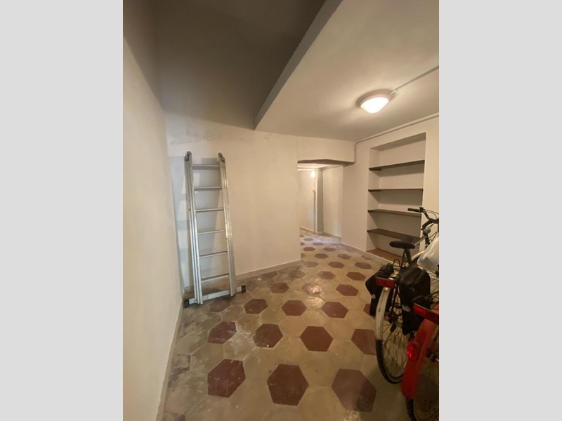 Magazzino in Vendita a Pisa, 40'000€, 29 m²