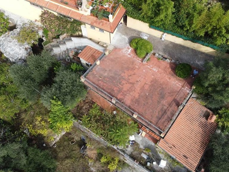 Villa bifamiliare in Vendita a Massa, 400'000€, 180 m², arredato