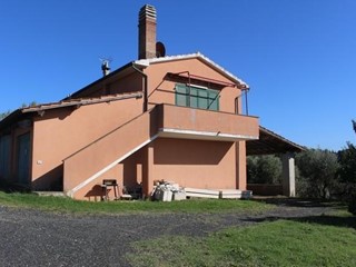 Casale in Vendita a Guardistallo, 510'000€, 210 m², con Box
