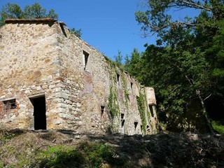Casa di corte in Vendita a Barberino Tavarnelle, zona San Donato In Poggio, 280'000€, 350 m²
