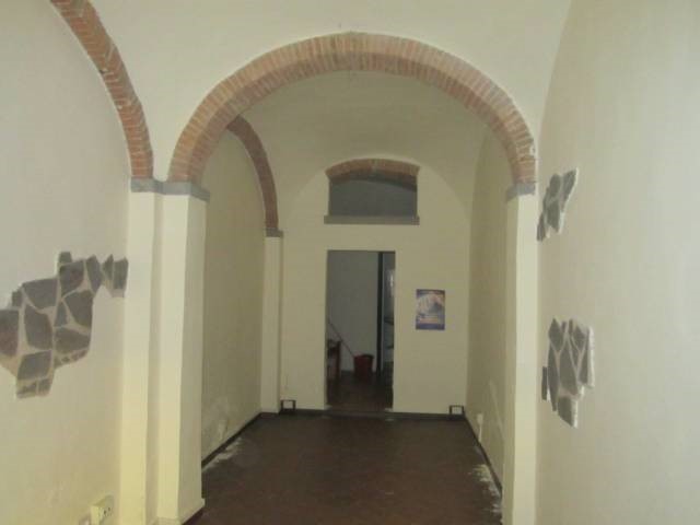 Immobile commerciale in Affitto a Pisa, 380€, 35 m²
