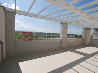 Appartamento in Vendita a Pontedera, zona La Borra, 355'000€, 110 m²