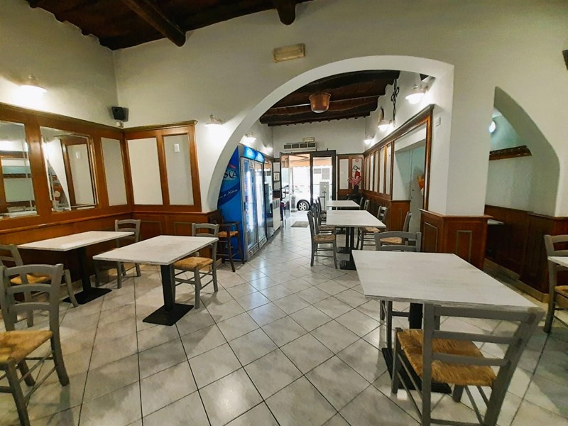 Immobile commerciale in Vendita a Altopascio, 160'000€, 110 m²