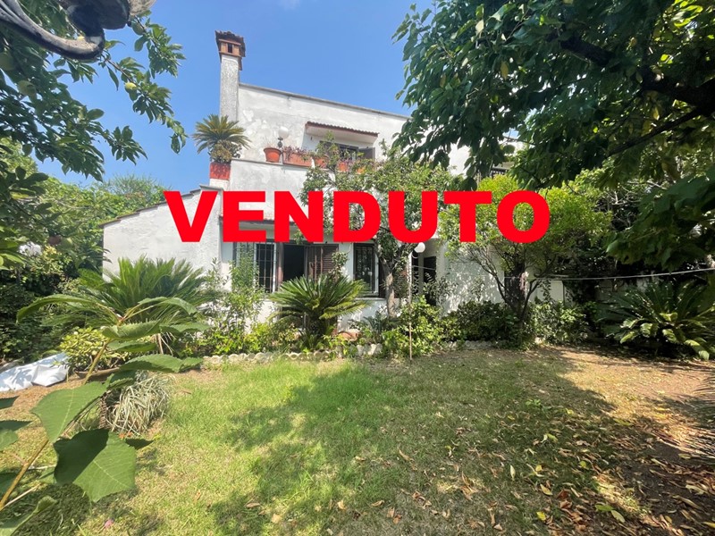 Villa bifamiliare in Vendita a Cerveteri, 269'000€, 170 m²