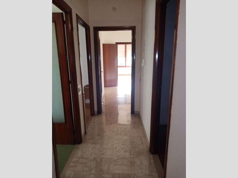 Quadrilocale in Vendita a Terni, 115'000€, 125 m²