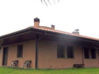 Casa Indipendente in Vendita a Miglianico, 600'000€, 200 m²