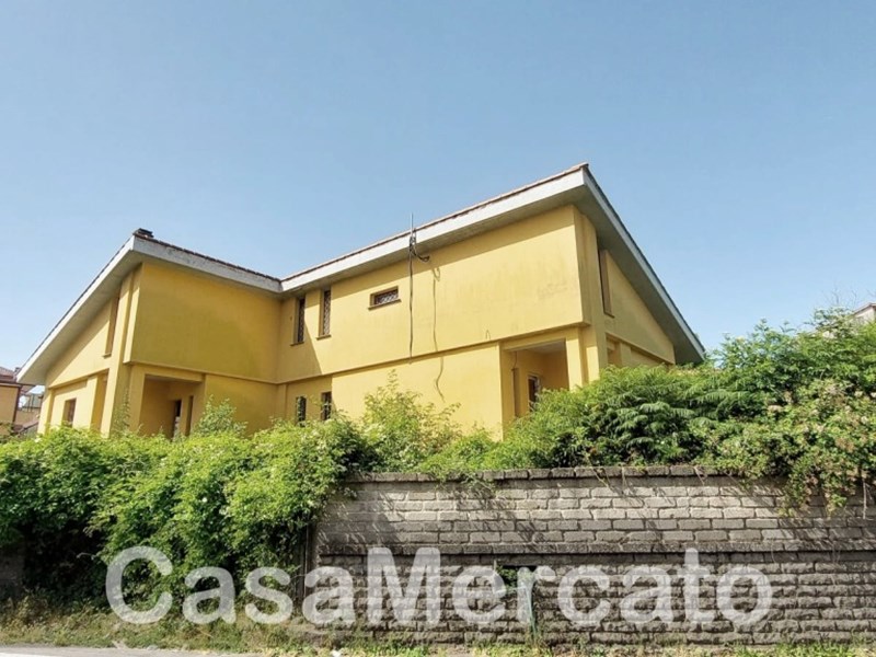Appartamento in Vendita a Rocca di Papa, 140'000€, 122 m²