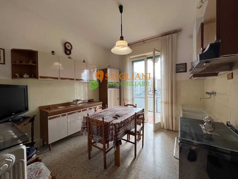 Appartamento in Vendita a Campobasso, zona Via Gramsci, 90'000€, 110 m²