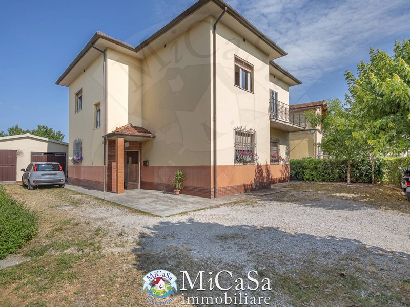 Appartamento in Vendita a Pisa, zona PORTA A MARE / SAN GIUSTO / AEROPORTO, 238'000€, 118 m²