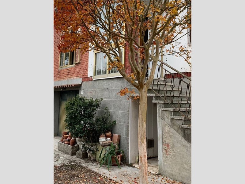 Casa Indipendente in Vendita a Ferrara, zona Quartesana, 98'000€, 150 m²