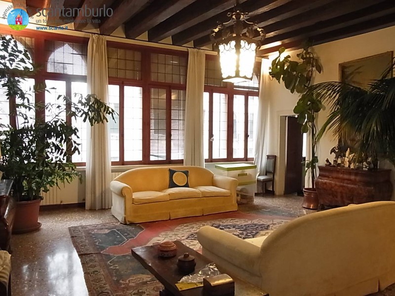 Appartamento in Affitto a Venezia, zona San Marco, 3'300€, 200 m²