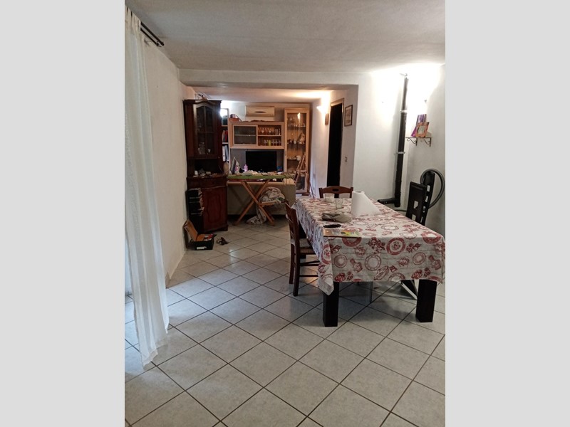 Casa Semi Indipendente in Vendita a Podenzana, 85'000€, 90 m², arredato