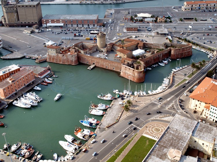 Ufficio in Vendita a Livorno, 320'000&euro;, 232 m²